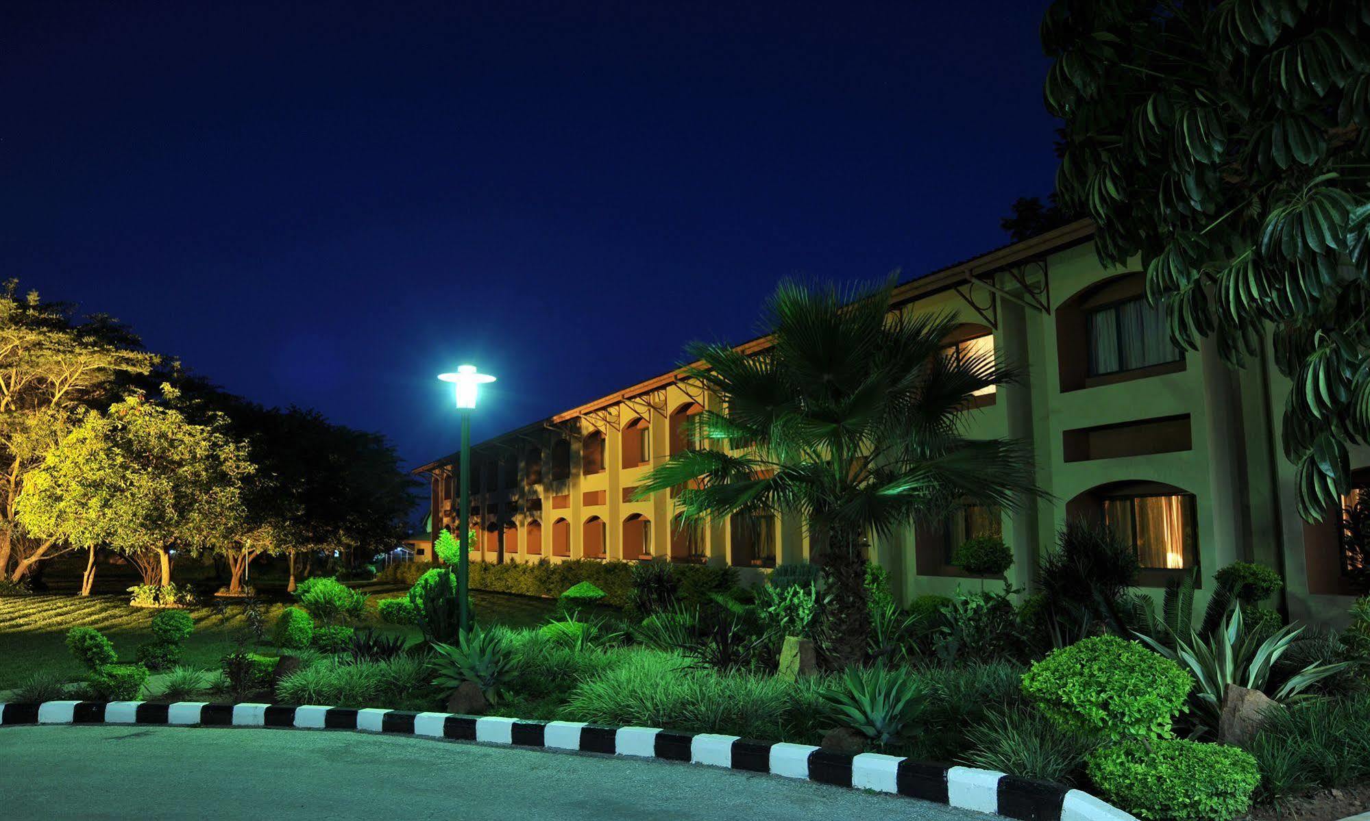 M'Kango Golfview Hotel Lusaka Exterior foto